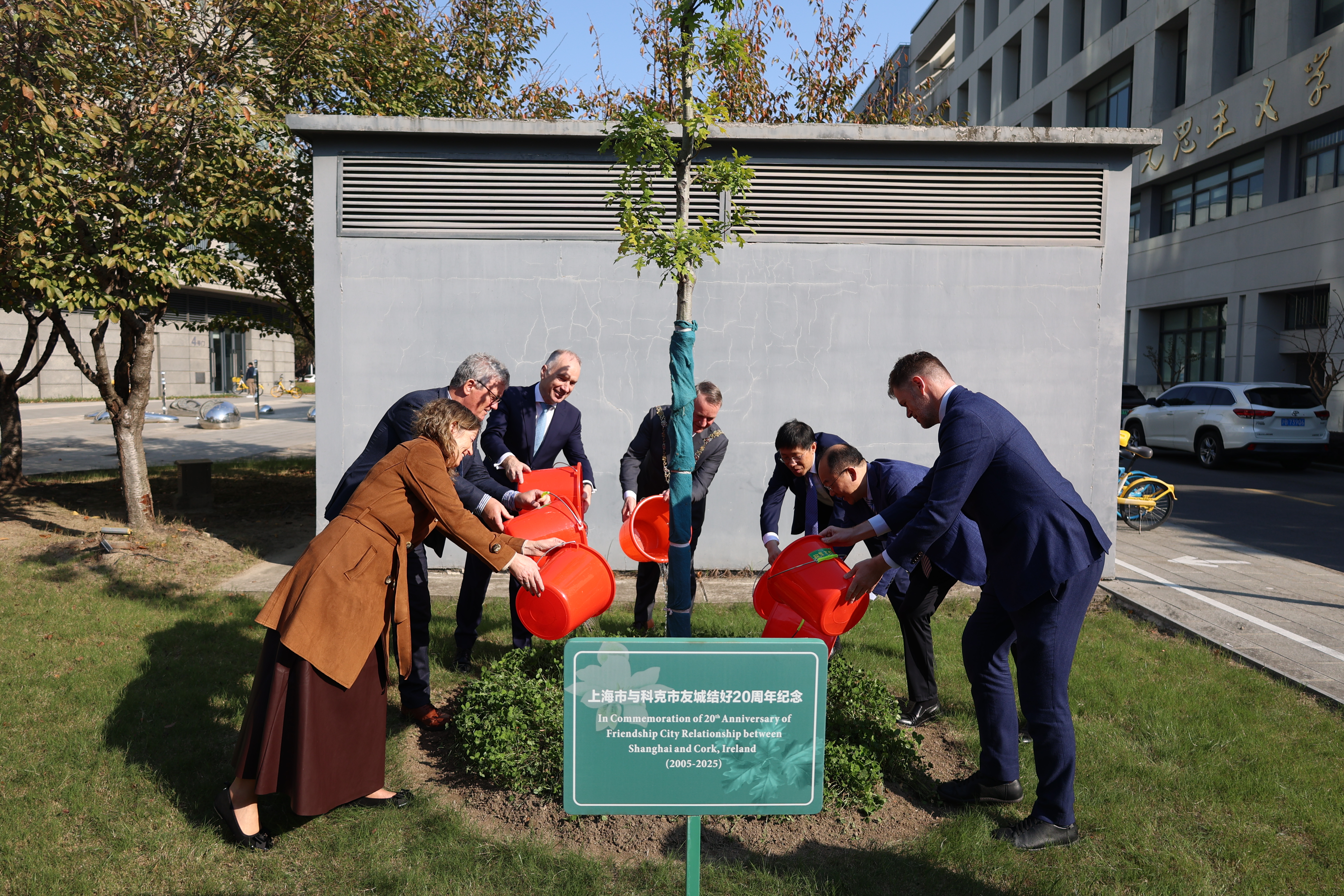 "8769f292b52b652a9ffc34a3c9009a1a.jpg"